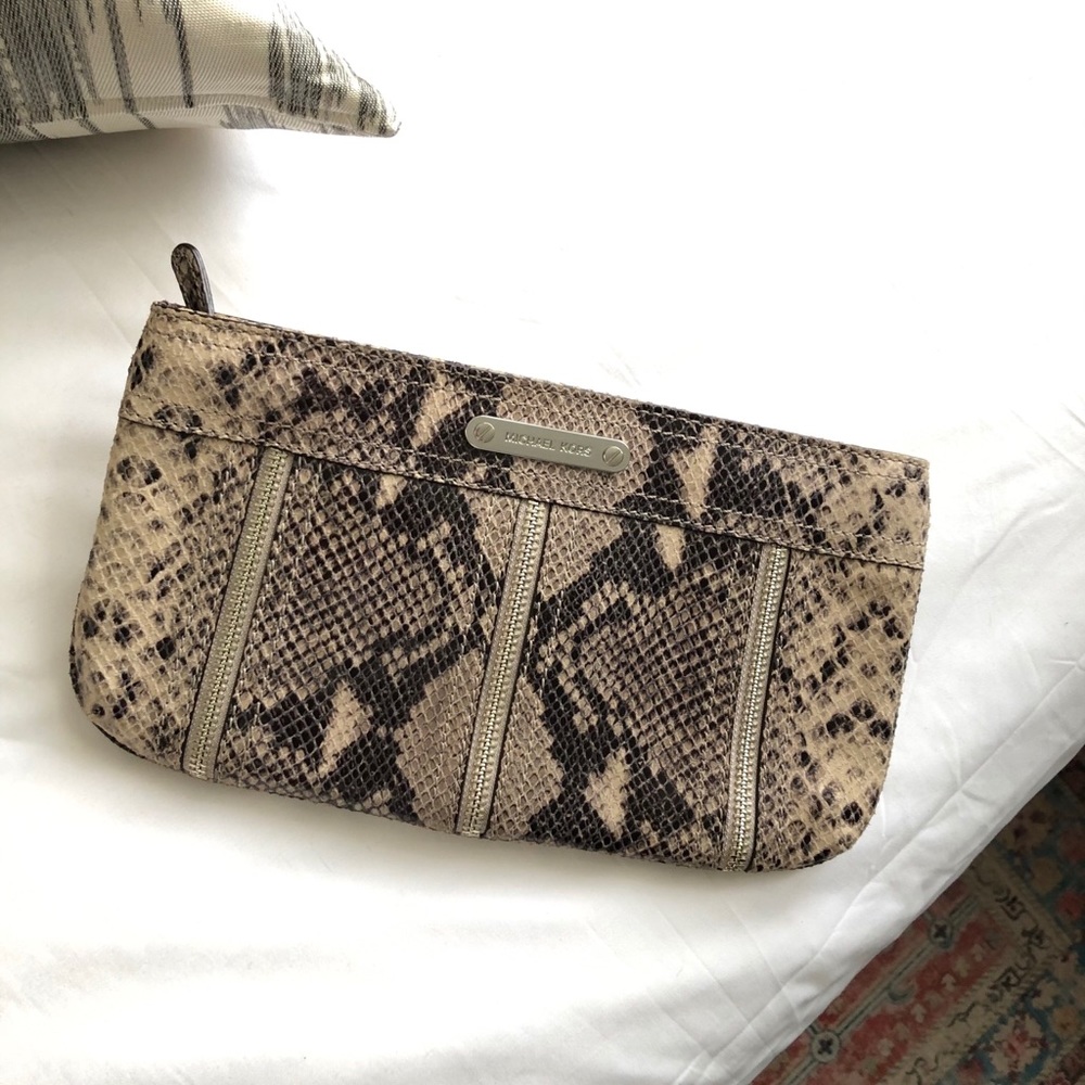 Michael Kors Clutch